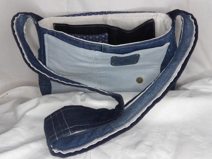 Sac Messager jean bleu et motif japonais