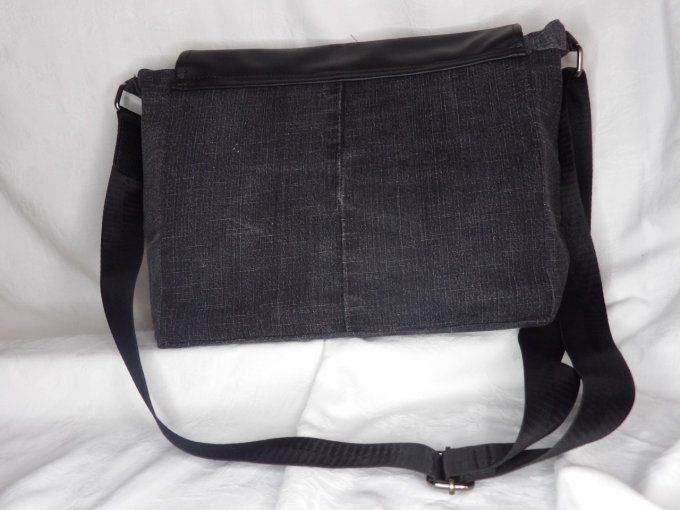 Sac messager noir jean et simili